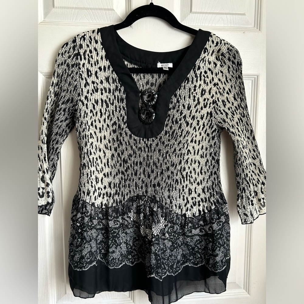 Nicola black and white blouse